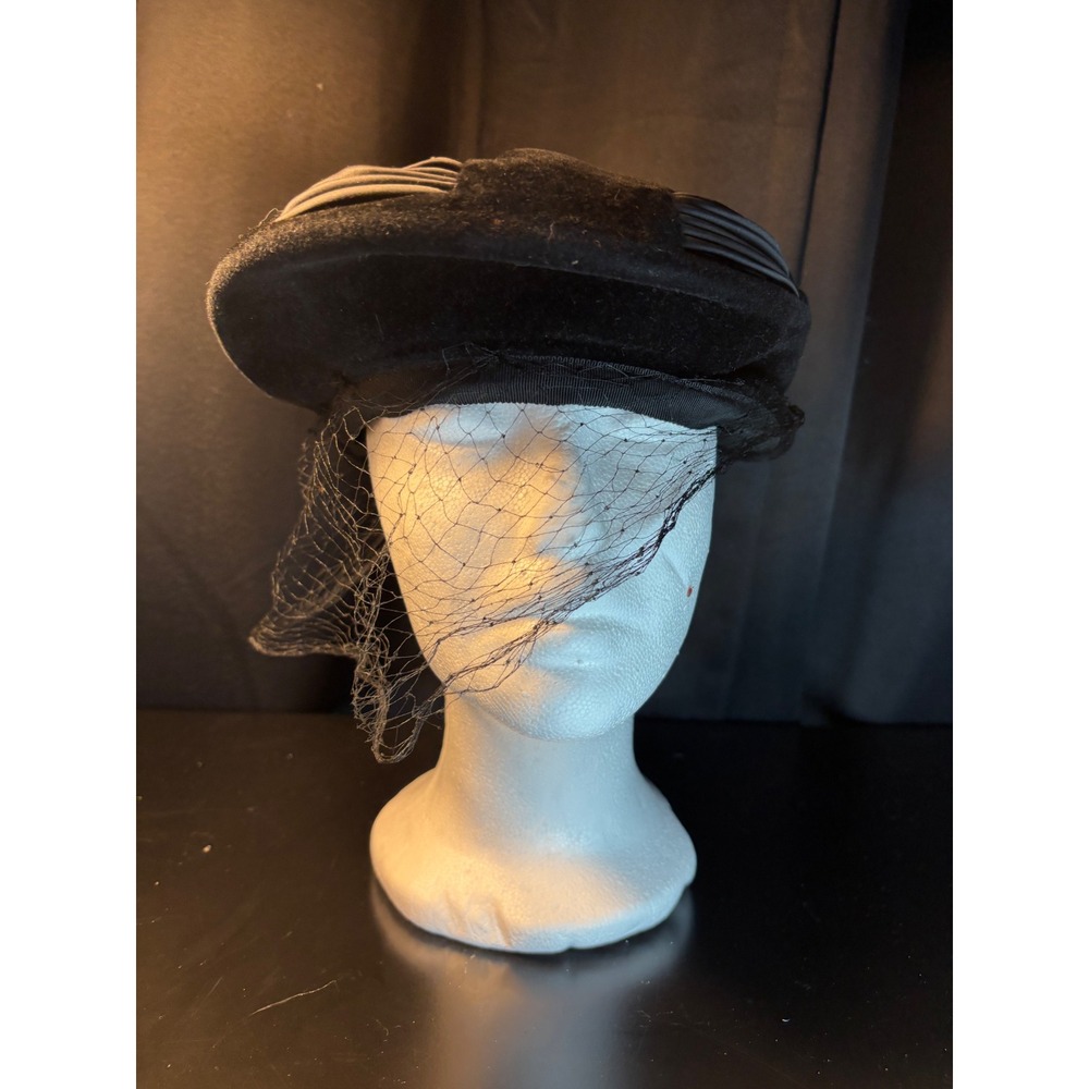 Vintage The Crown Jewels Black Velvet Pillbox Hat Birdcage Veil Made in Italy